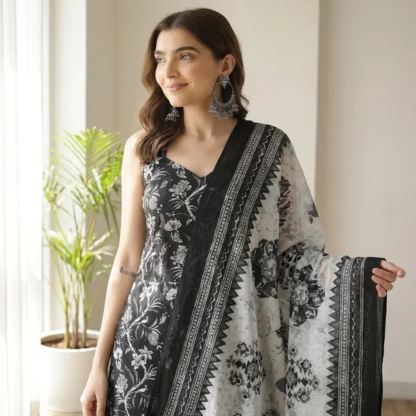 Women_S_Cotton_Kurta_Set_With_Pant_And_Dupatta