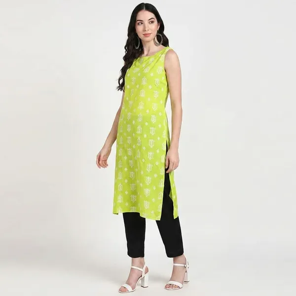 Women_S_Sleeveless_Kurta_Pant_Set