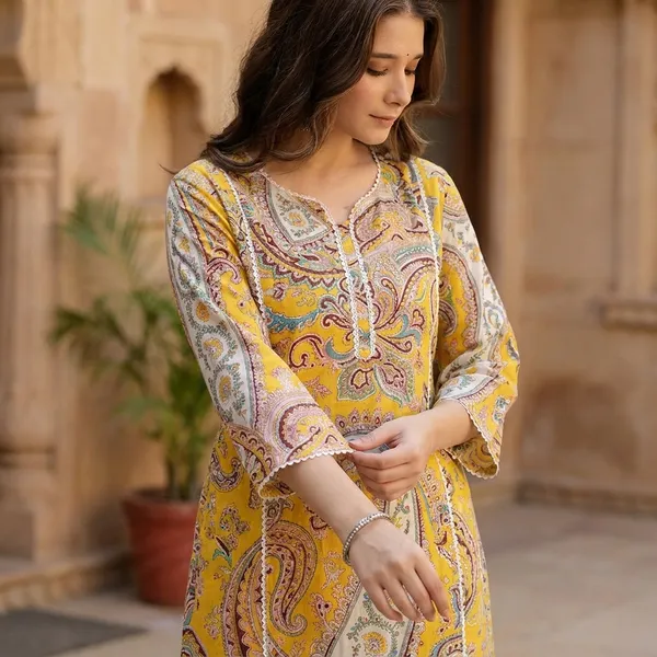 Women_Floral_Print_Kurta_Pant_Set