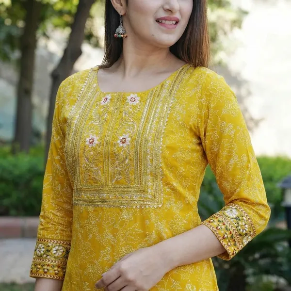 Women_Embroidered_Kurta_Trouser_Dupatta_Set