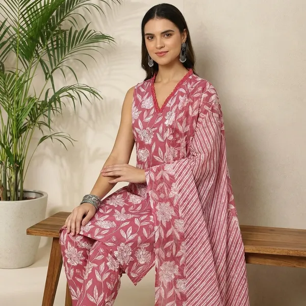 Women_Kurta_Pant_Dupatta_Set