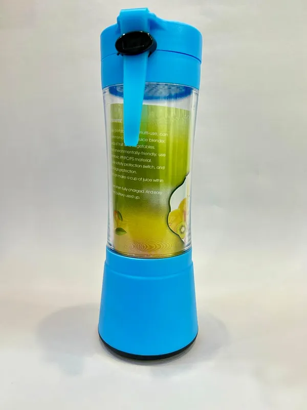 Blue_Plastic_Juicer_For_Home