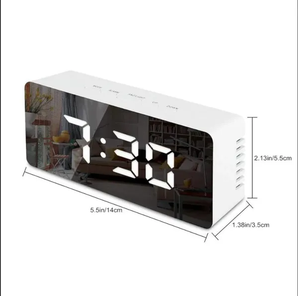 White_Plastic_Alarm_Clock_For_Home