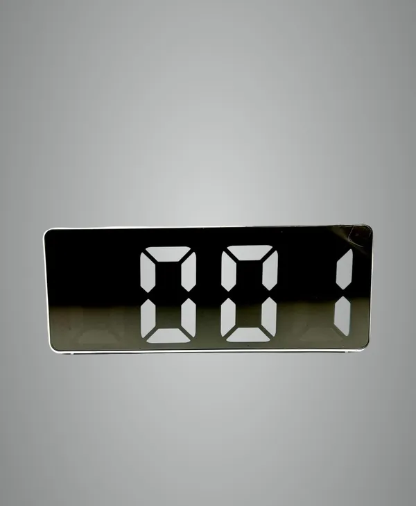 White_Plastic_Alarm_Clock_For_Home