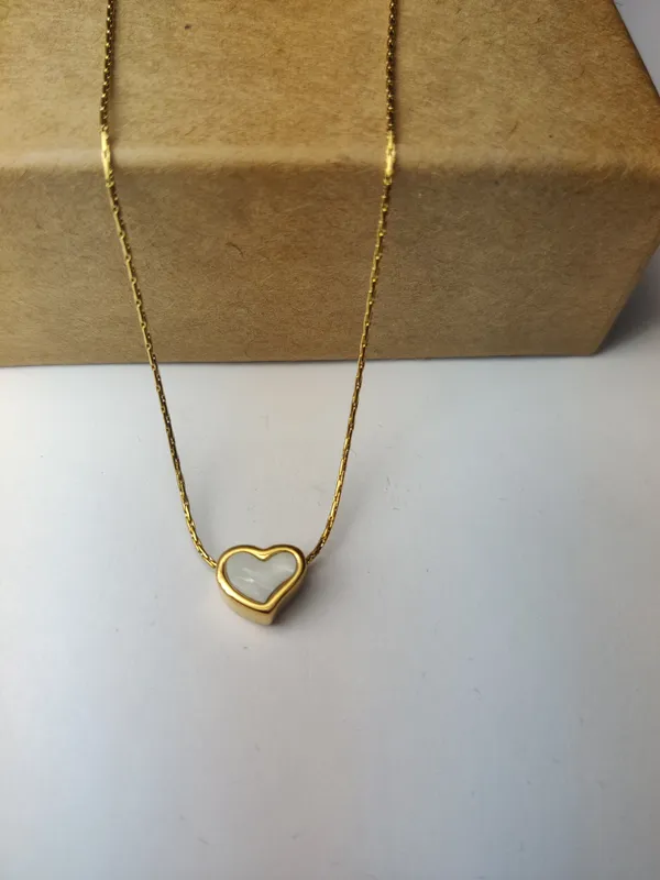 White_Brass_Premium_Pearl_Heart_Pendant_For_Women