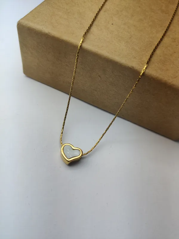 White_Brass_Premium_Pearl_Heart_Pendant_For_Women