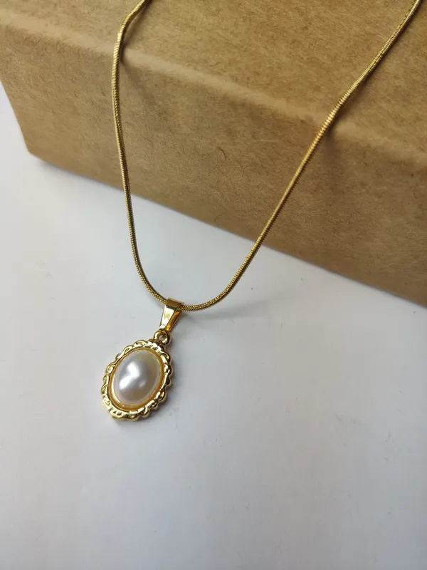 White_Brass_Premium_Oval_Pearl_Drop_Pendant_For_Women