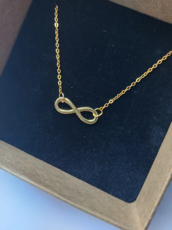 Gold_Brass_Premium_Infinity_Pendant_For_Women
