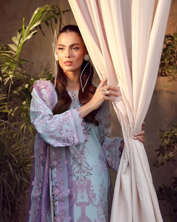 JADE_URBANE_EMBROIDERED