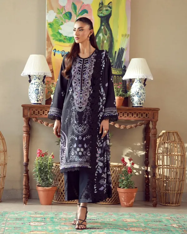 JADE_URBAN_EMBROIDERED