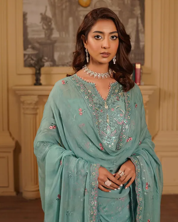 MARYAM_ARZOO