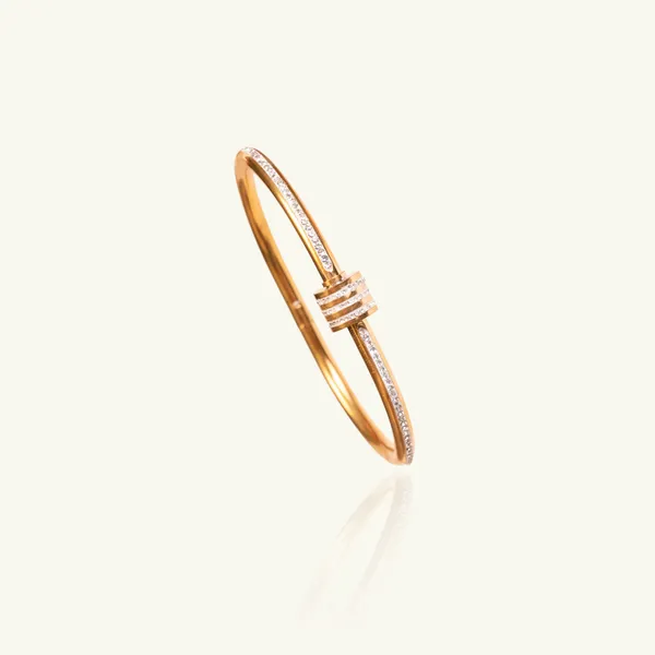 Triple_Ring_Bracelet_With_Stone