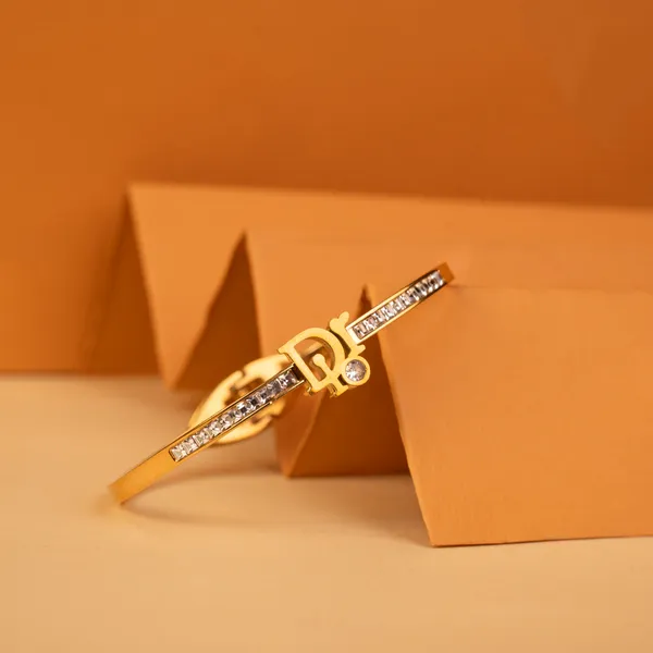 Stone_Bracelet_With_Brand_Name