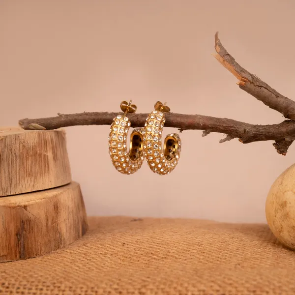 Mid_Hoop_With_Stone_Earrings