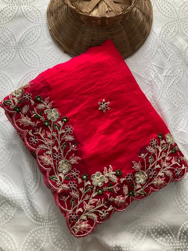 Pink_Party_Wear_Soft_Fendy_Chiffon_Saree_For_Women
