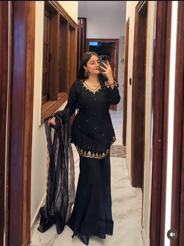 Black_Embroidered_Kurta_Palazzo_Set_with_Dupatta