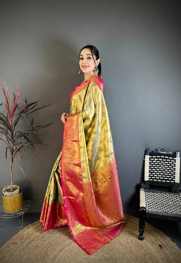 Classic_Gold_Pink_Kanjivaram_Silk_Saree