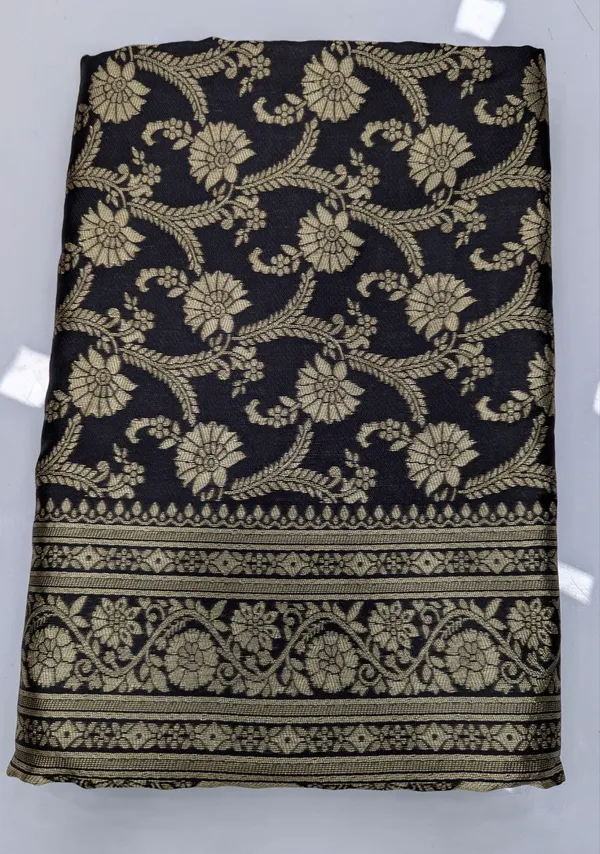 Elegant_Black_Banarasi_Silk_Saree_With_Rich_Gold_Zari_Weaving