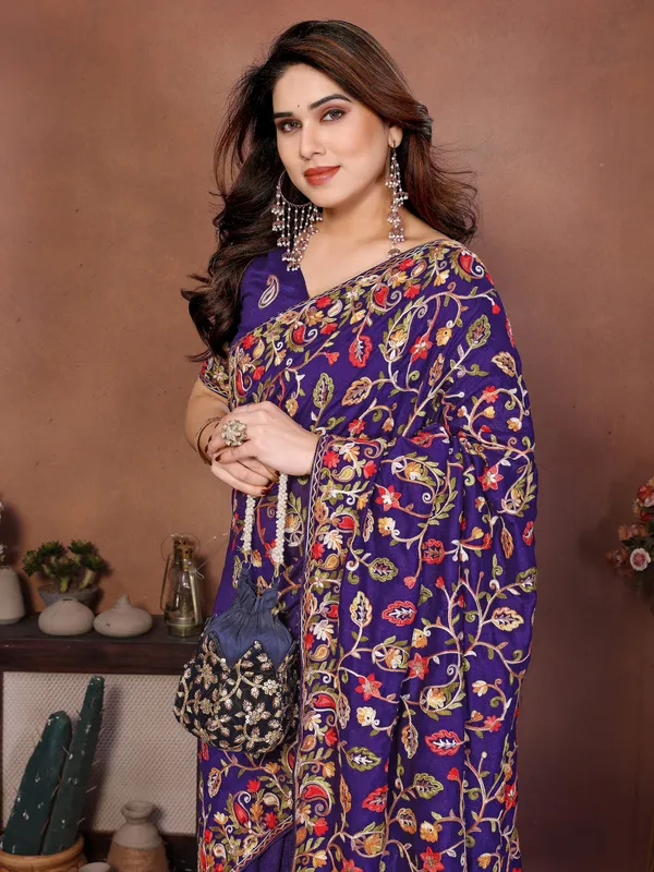 Embroidered_Work_Vichitra_Silk_Classic_Saree_In_Purple_Colour