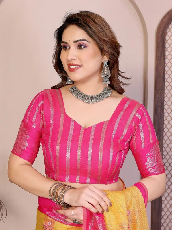 Mustard_Yellow_&_Rani_Pink_Wedding_Wear_Banarasi_Silk_Saree_with_Heavy_Zari_Woven_Pallu