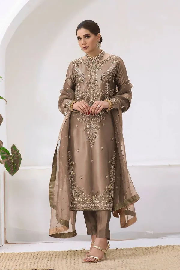 Coffee_Brown_Embroidered_Silk_Kurta_Set_with_Organza_Dupatta