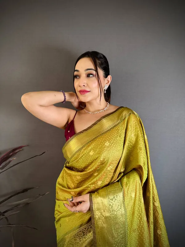 Premium_Mehendi_Green_Banarasi_Tissue_Silk_Saree_with_Zari_Butti_&_Contrast_Border