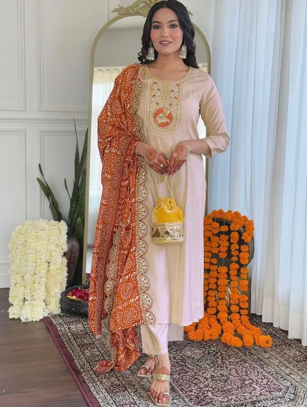 Presenting_New_Roman_Fabric_beautiful_suit_set_