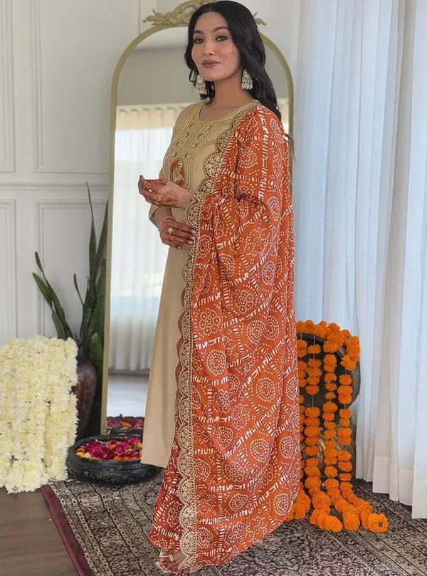 Presenting_New_Roman_Fabric_beautiful_suit_set_