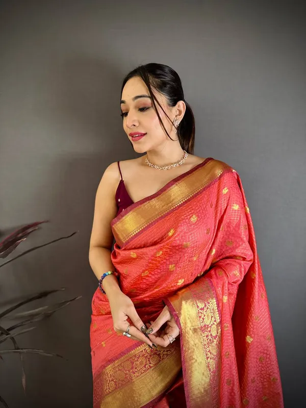 Royal_Rani_Pink_Banarasi_Tissue_Silk_Saree_with_Zari_Butti_&_Heavy_Border