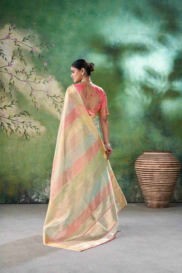 Soft_Linen_Cotton_Silk_Saree_with_Gold_Zari_Weaving_–_Elegant_Party_&_Wedding_Wear_Collection