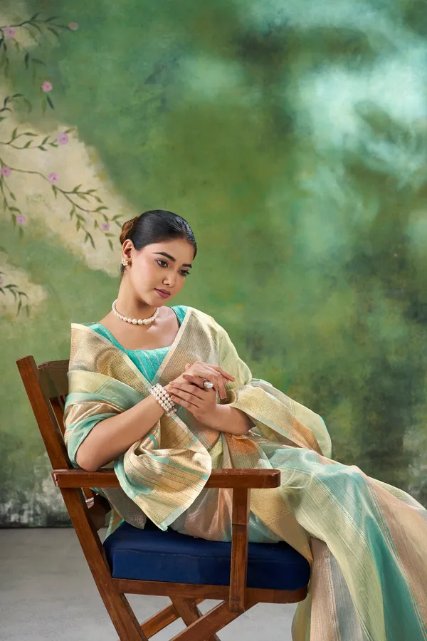 Soft_Linen_Cotton_Silk_Saree_with_Gold_Zari_Weaving_–_Elegant_Pastel_Party_&_Wedding_Wear