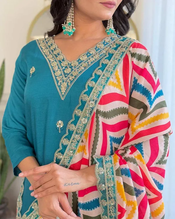Stylish_Embroidered_Kurta_Set_with_Dupatta_|_Party_Wear_Ethnic_Kurti_Pant_Set
