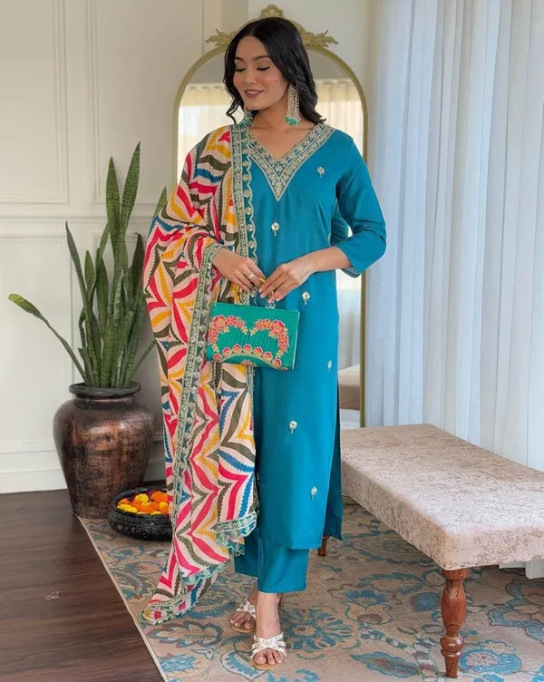 Stylish_Embroidered_Kurta_Set_with_Dupatta_|_Party_Wear_Ethnic_Kurti_Pant_Set