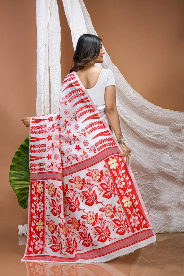 Traditional_White_&_Red_Linen_Slub_Cotton_Saree_With_Designer_Weaving