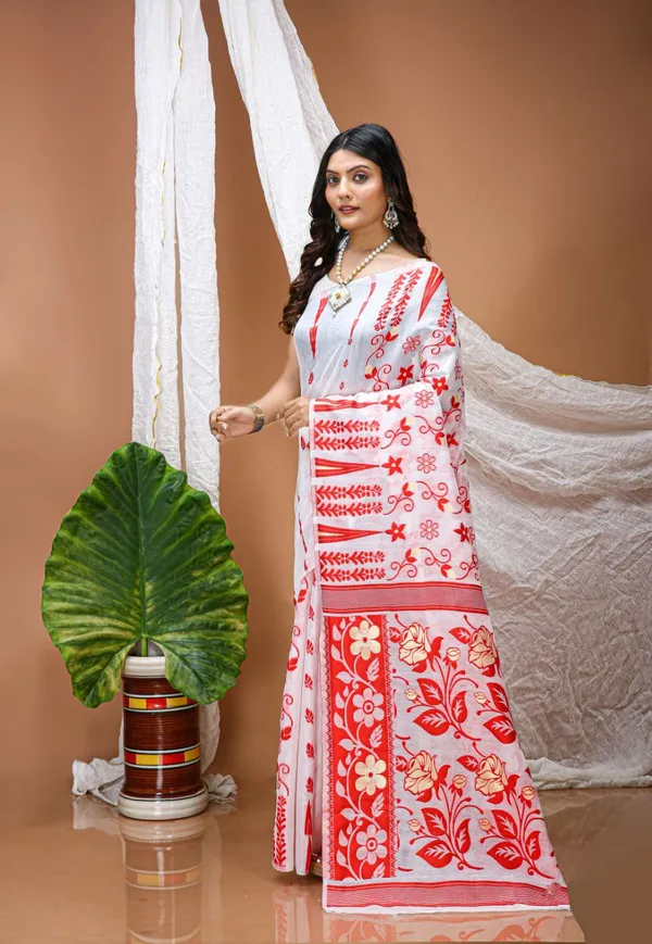 Traditional_White_&_Red_Linen_Slub_Cotton_Saree_With_Designer_Weaving