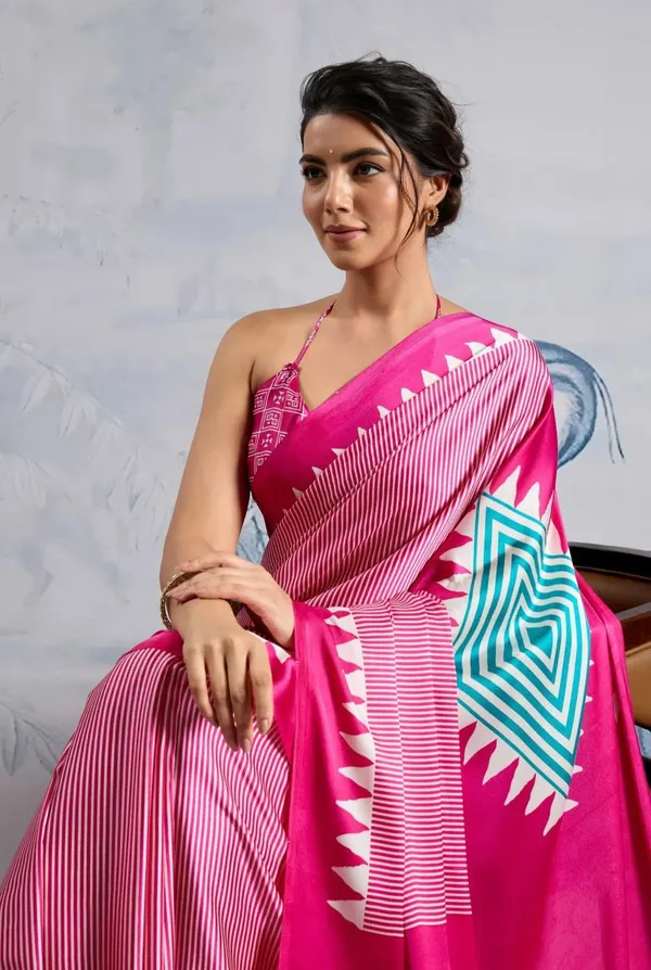 Urban_Bloom_Digital_Print_Model_Silk_Saree