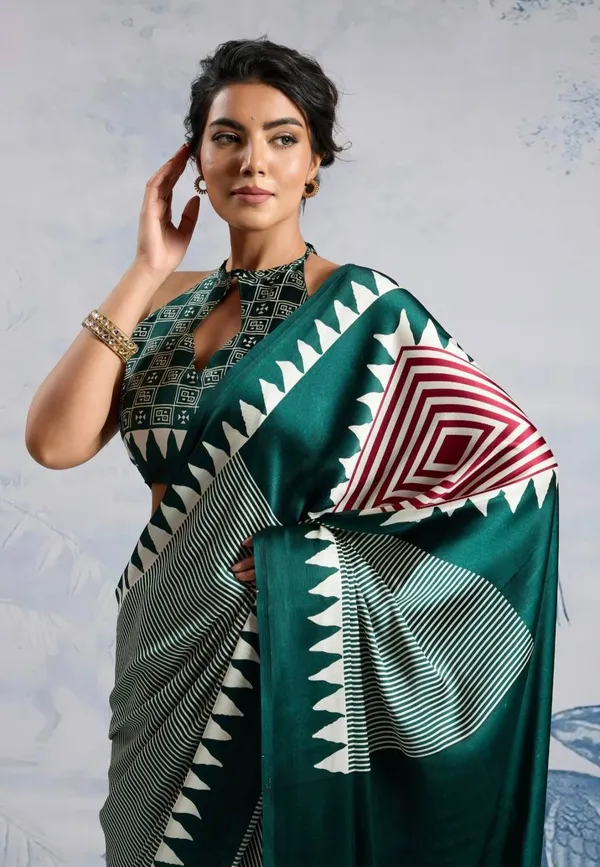 Urban_Charm_Digital_Print_Model_Silk_Saree