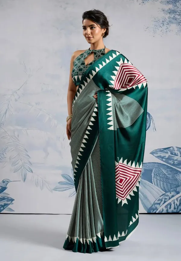 Urban_Charm_Digital_Print_Model_Silk_Saree