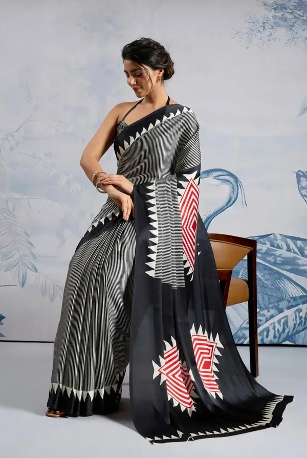 Urban_Elegance_Digital_Print_Model_Silk_Saree