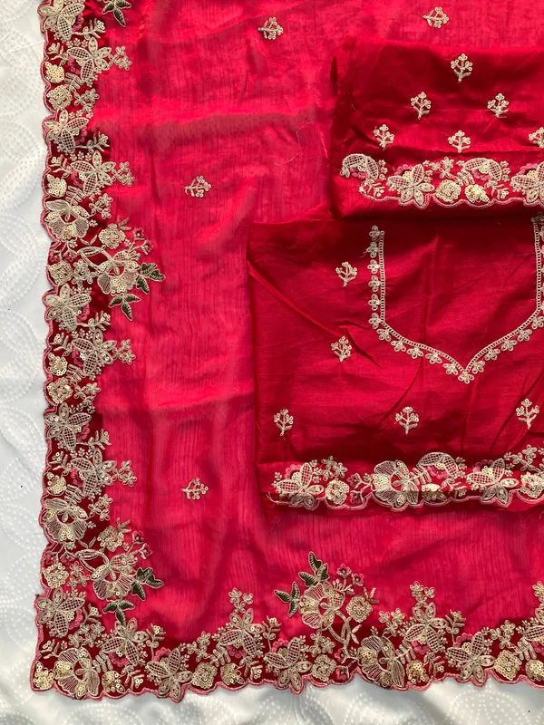 Vinayak_Party_Wear_Soft_Fendy_Chiffon_Embroidered_Saree_with_Blouse