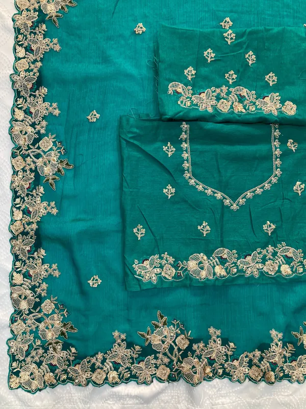 Vinayak_Party_Wear_Soft_Fendy_Chiffon_Embroidered_Saree_with_Blouse