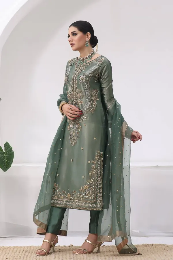 Golden_Beige_Embroidered_Silk_Kurta_Set_with_Organza_Dupatta