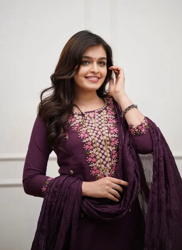Designer_Purple_Embroidered_Kurta_Set_with_Dupatta_|_Elegant_Ethnic_Wear_for_Women