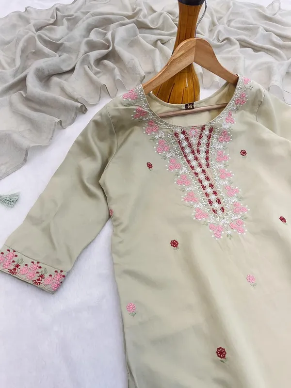 Designer_Grey_Embroidered_Kurta_Set_with_Dupatta_|_Elegant_Ethnic_Wear_for_Women