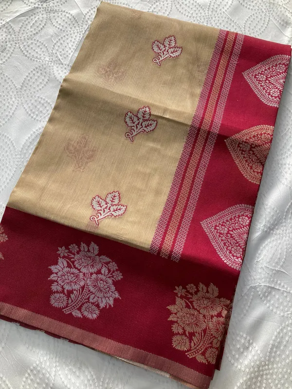 Beige_Cream_&_Wine_Maroon_Wedding_Wear_Banarasi_Silk_Saree_with_Heavy_Zari_Woven_Pallu