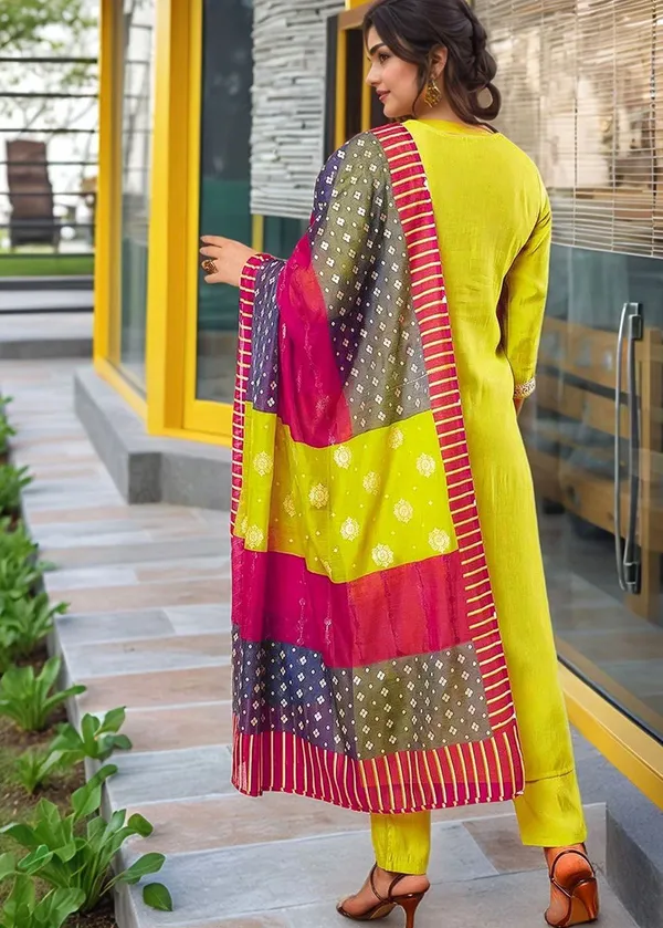 Elegant_Roman_Silk_Embroidered_Kurta_Set_with_Chinon_Digital_Print_Dupatta