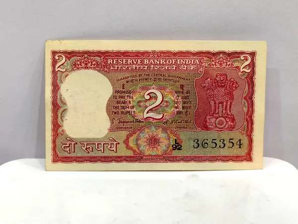 2_Rupees_(Random_Sign)_2_Standing_Tiger_-_India_old_Note