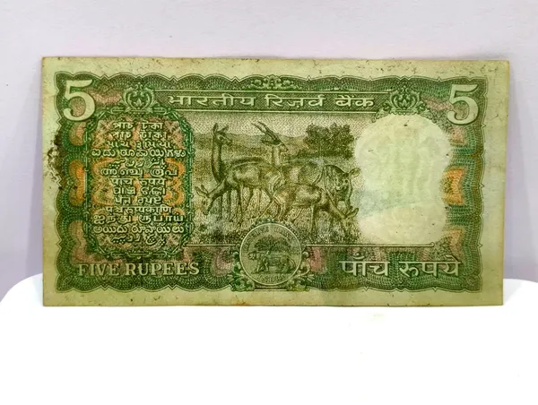 888888_Fancy_Series_5_Rupees_5_Deer_-_India_old_Note
