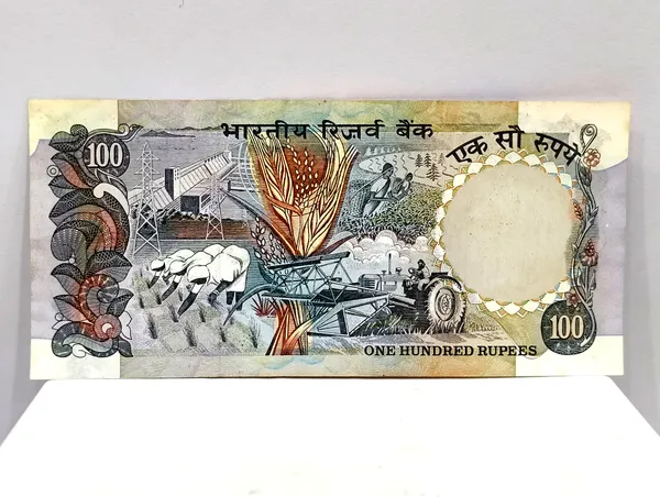 Rare_100_Rupees,_Sign_by_M.Narrasimham_-_Agriculture,_India_old_Note