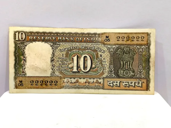 222222_Fancy_Series_10_Rupees_Black_Boat_-_India_old_Note